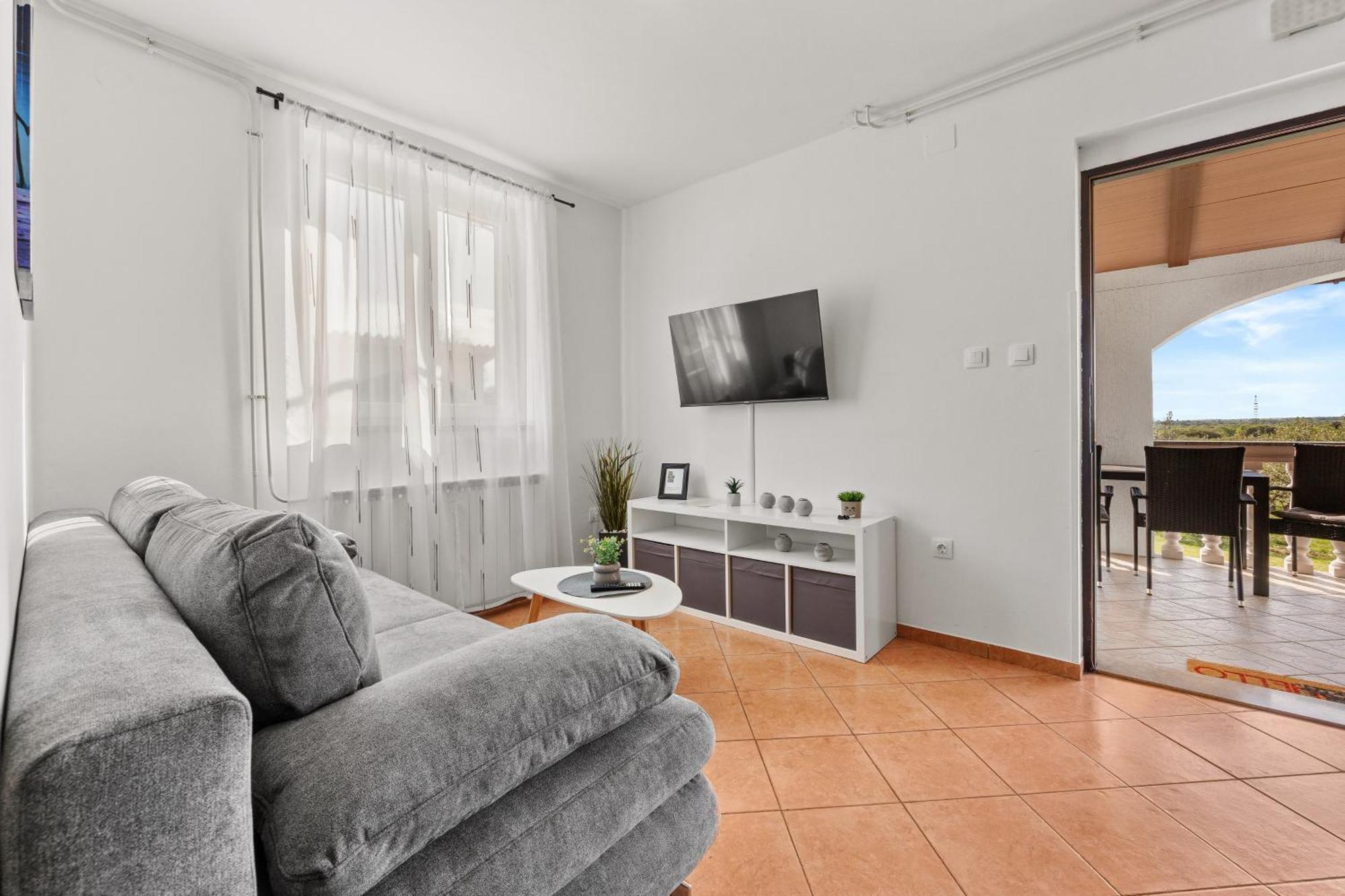 Apartment Danica Valtura Esterno foto